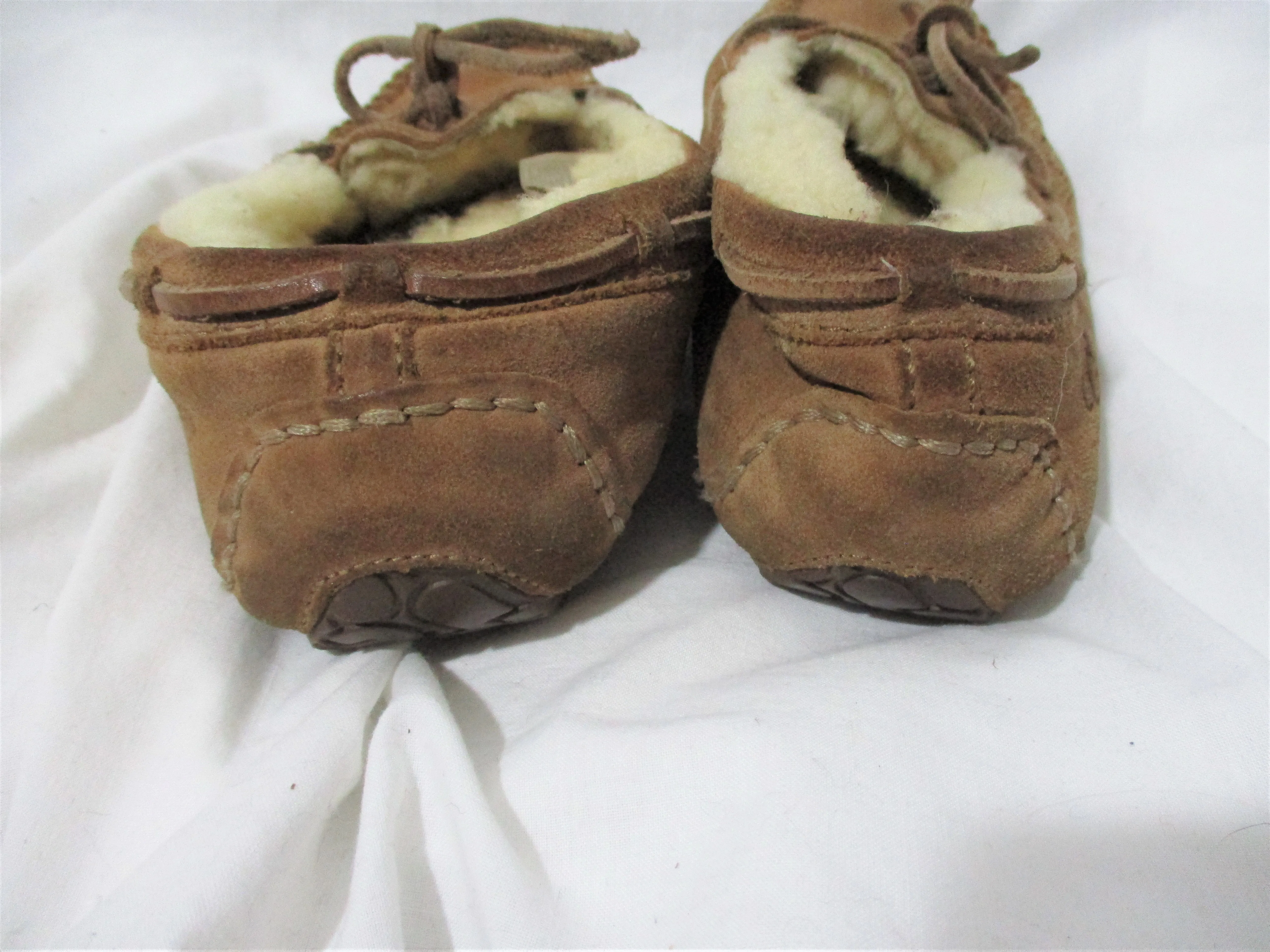 Girls UGG AUSTRALIA 5296 DAKOTA Suede Moccasin Shoe 3 Slipper CHESTNUT BROWN