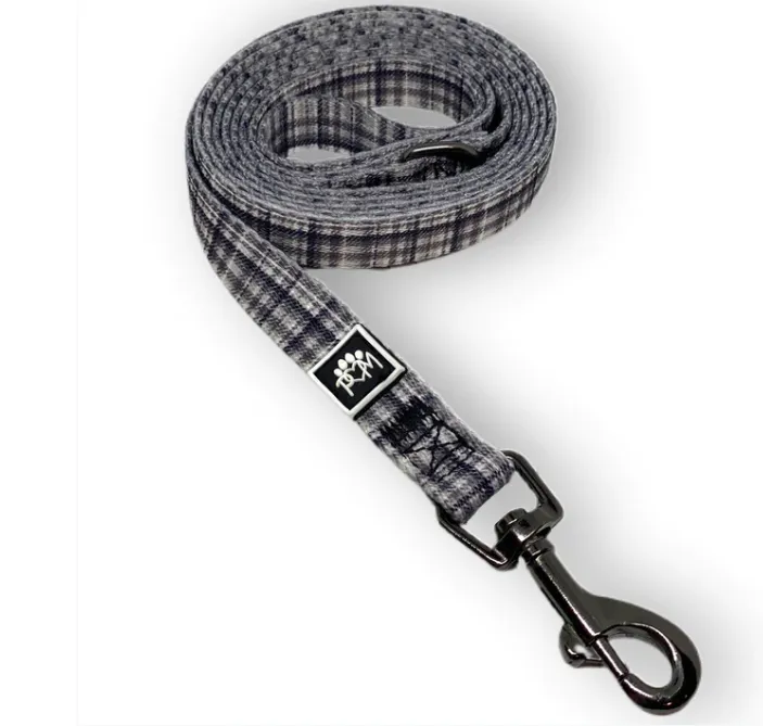 Plaid Pawty Leash