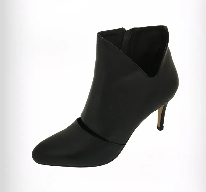 Top End Bangle Heel ~ Black